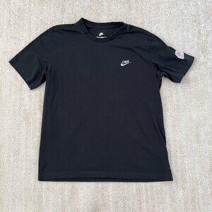 Nike The Nike Tee Black Short Sleeve Cotton Tee Shirt M